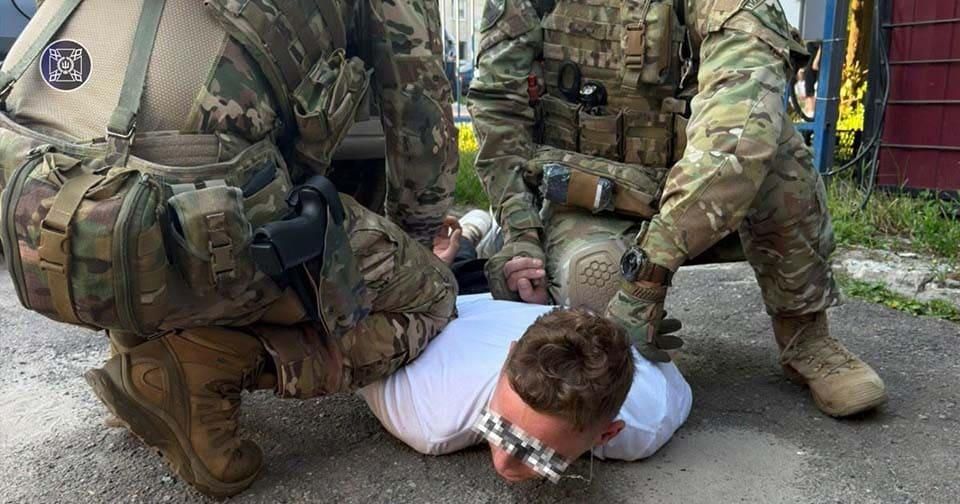 У житомирській колонії «смотрящий» вимагав 25 тис. грн у новоприбулого засудженого